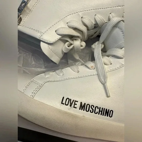 Love moschino high top sneakers white heart zip leather size 39 with box